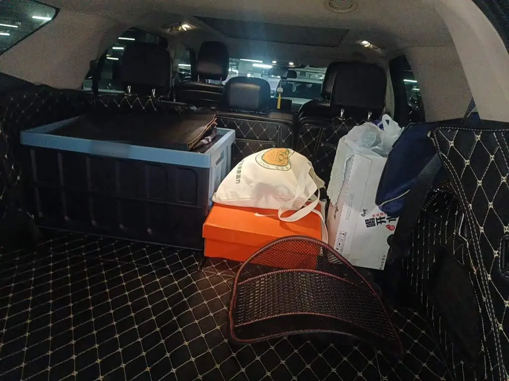 Ford Explorer 2020 — Photo 20/20