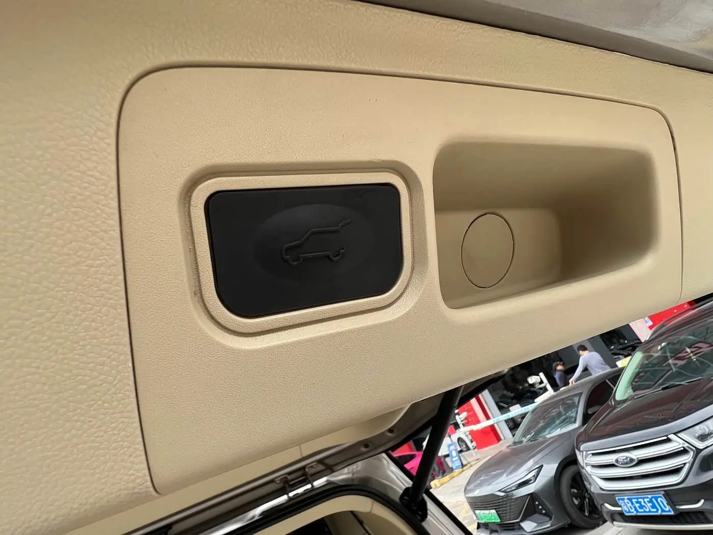 Buick GL8 2022 — Photo 18/18