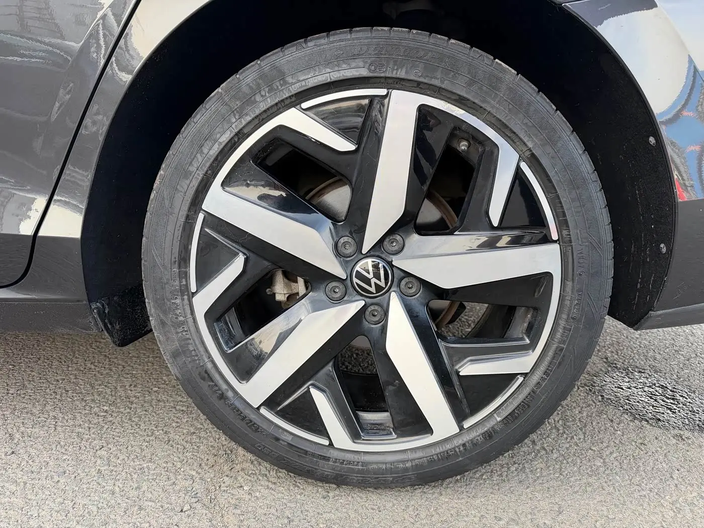 Volkswagen Lamando 2023 — Photo 16/16