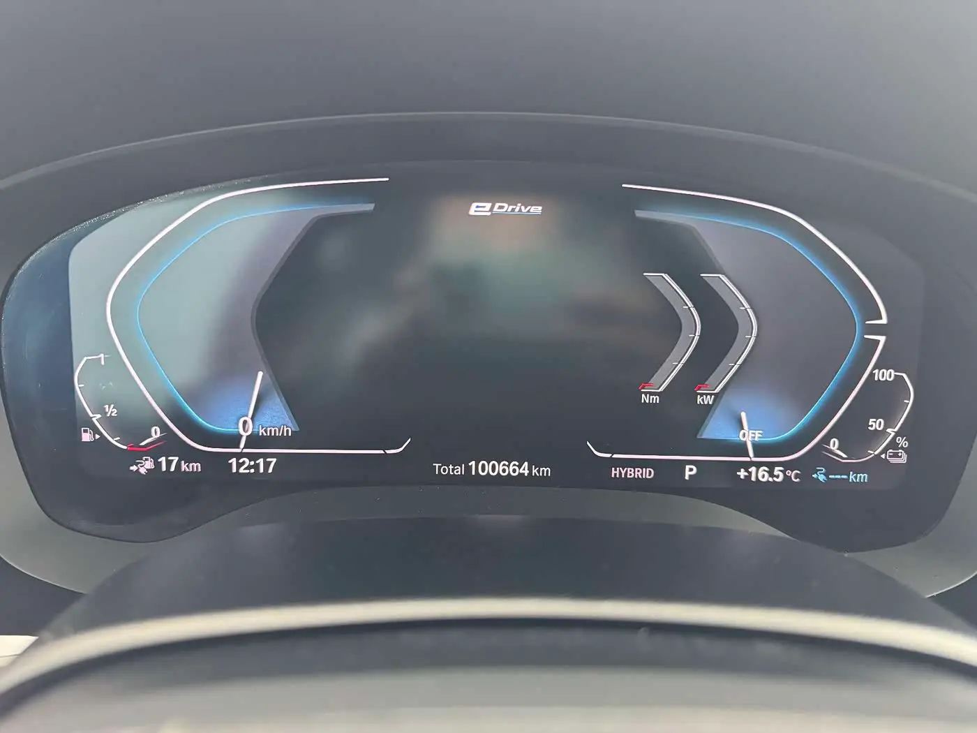BMW 5 Series New Energy 2021 — Фото 11/17