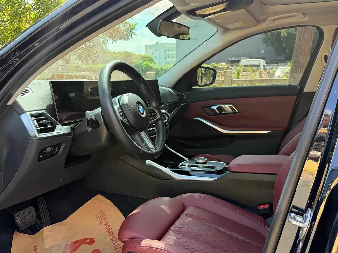 BMW 3 Series 2023 — Photo 18/20