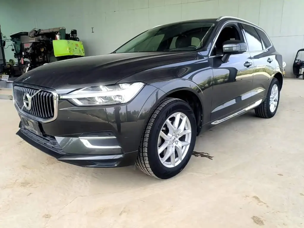 Volvo XC60 2019 — Фото 2/20