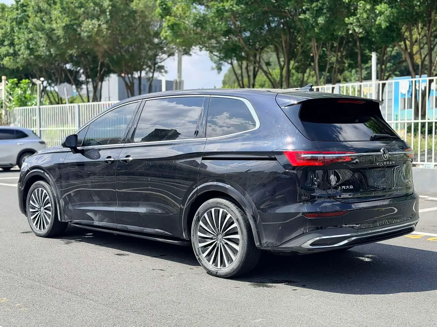 Volkswagen Viloran 2023 — Photo 6/20