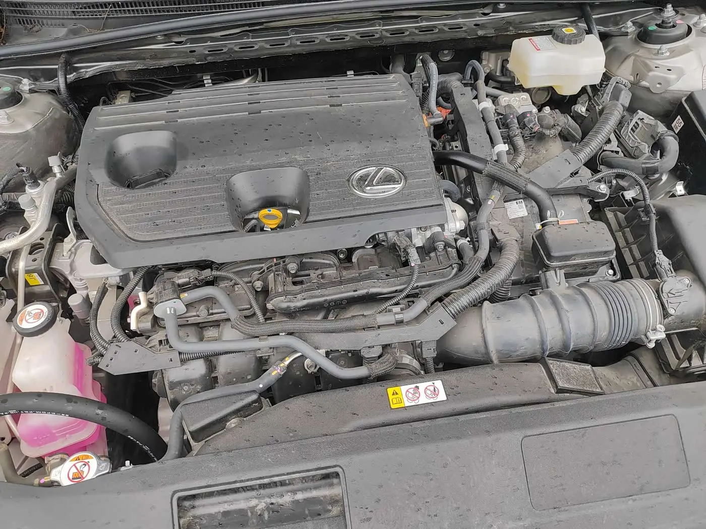 Lexus ES 2024 — Photo 14/15