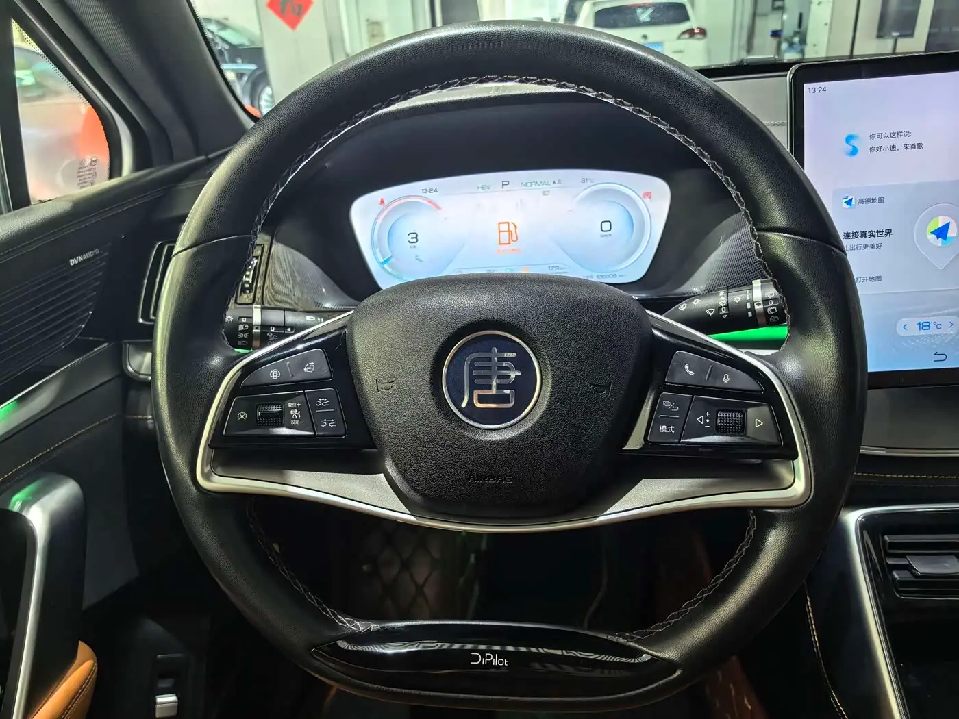 BYD Tang New Energy 2023 — Photo 9/20