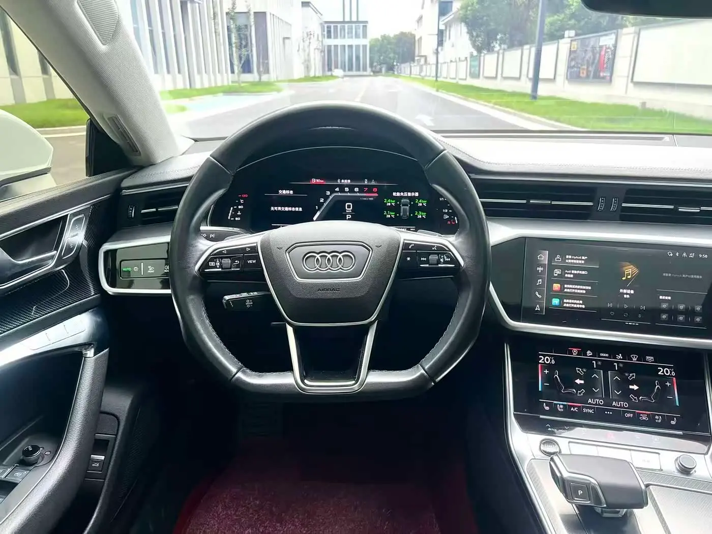 Audi A7 2022 — Фото 12/17