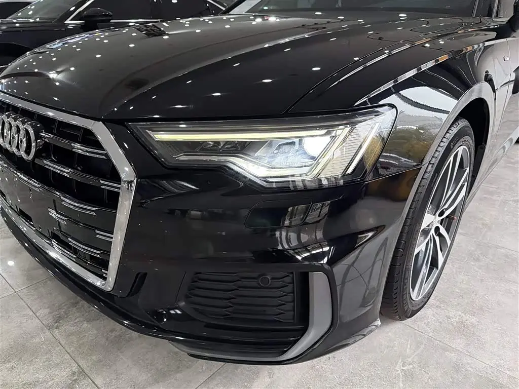 Audi A6L 2021 — Photo 10/13