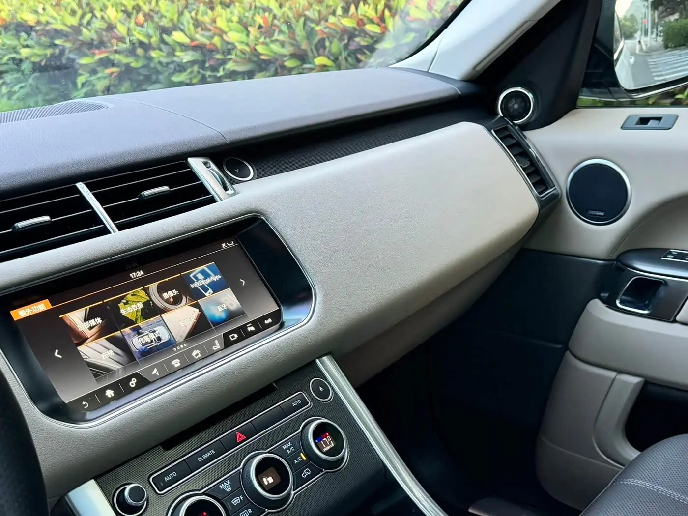 Land Rover Range Rover Sport 2017 — Фото 10/20