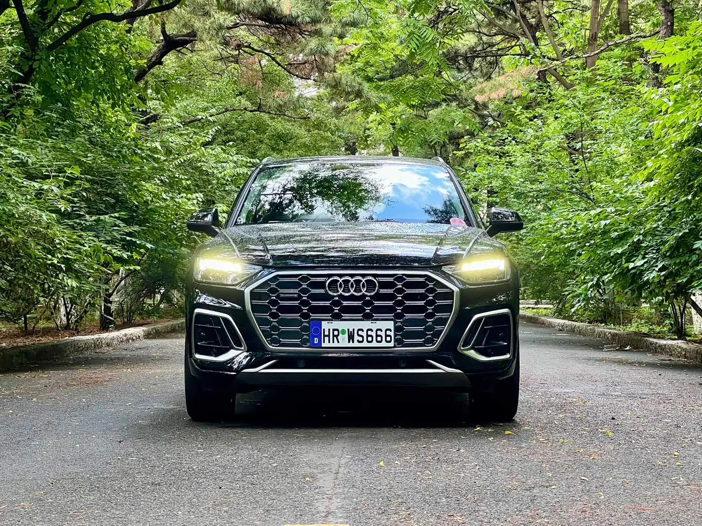 Audi Q5L 2025 — Photo 3/20
