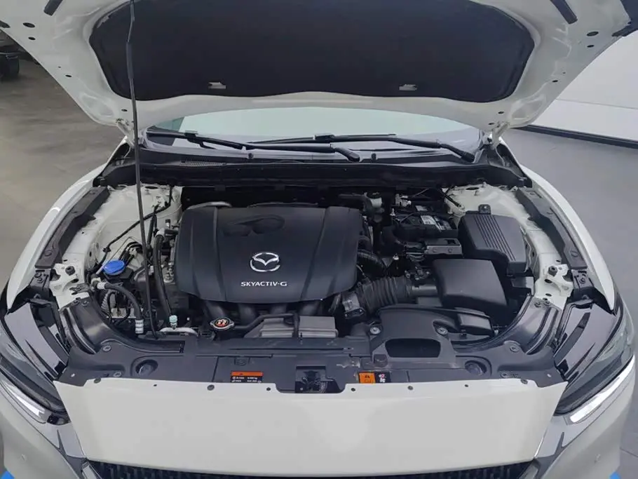 Mazda Atenza 2021 — Photo 10/16