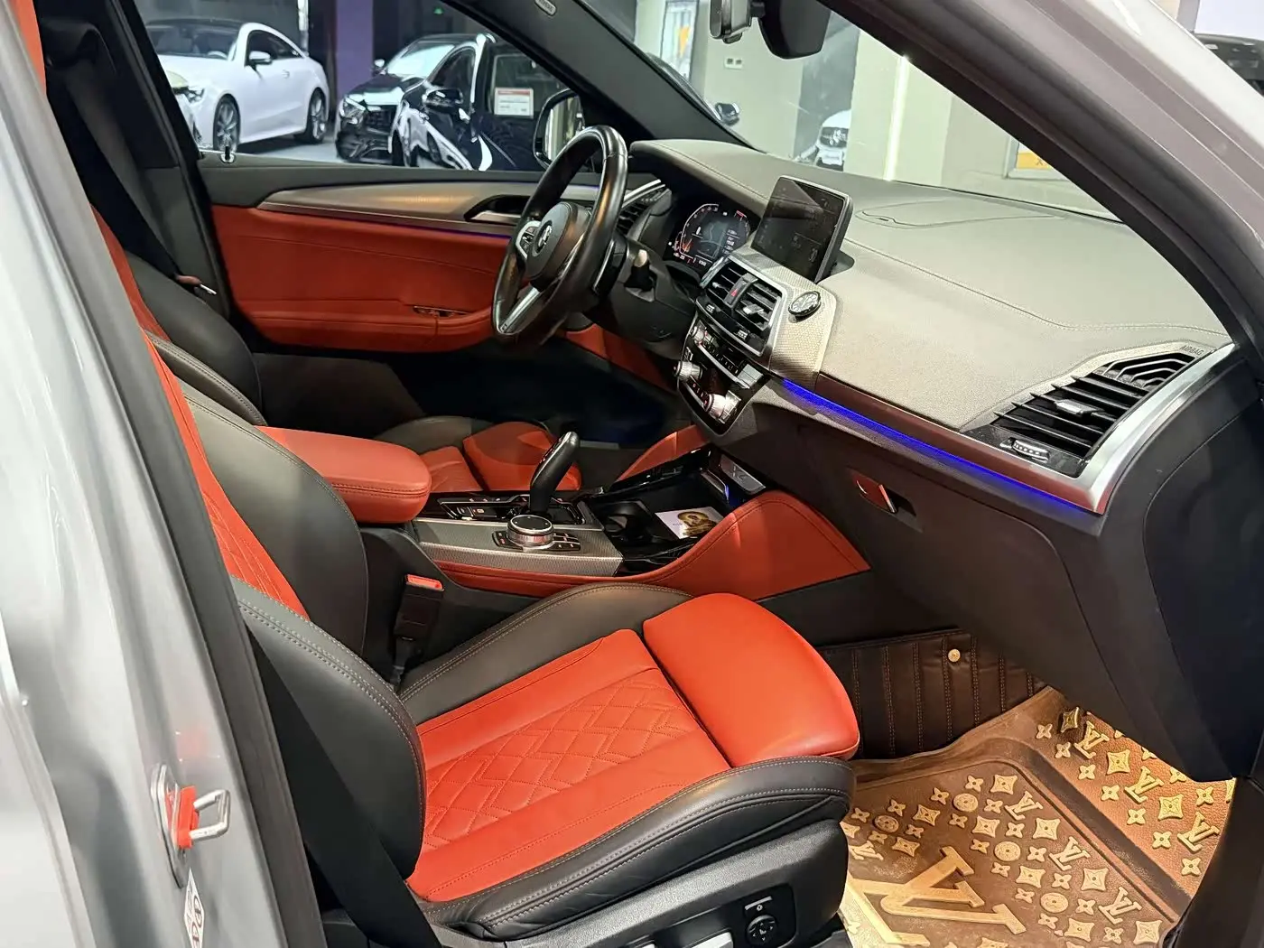 BMW X4 2020 — Фото 8/9