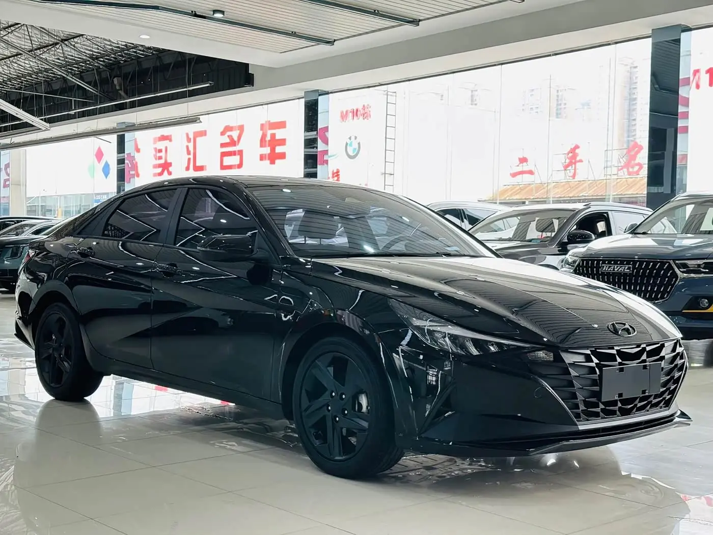 Hyundai Elantra 2022 — Фото 3/16