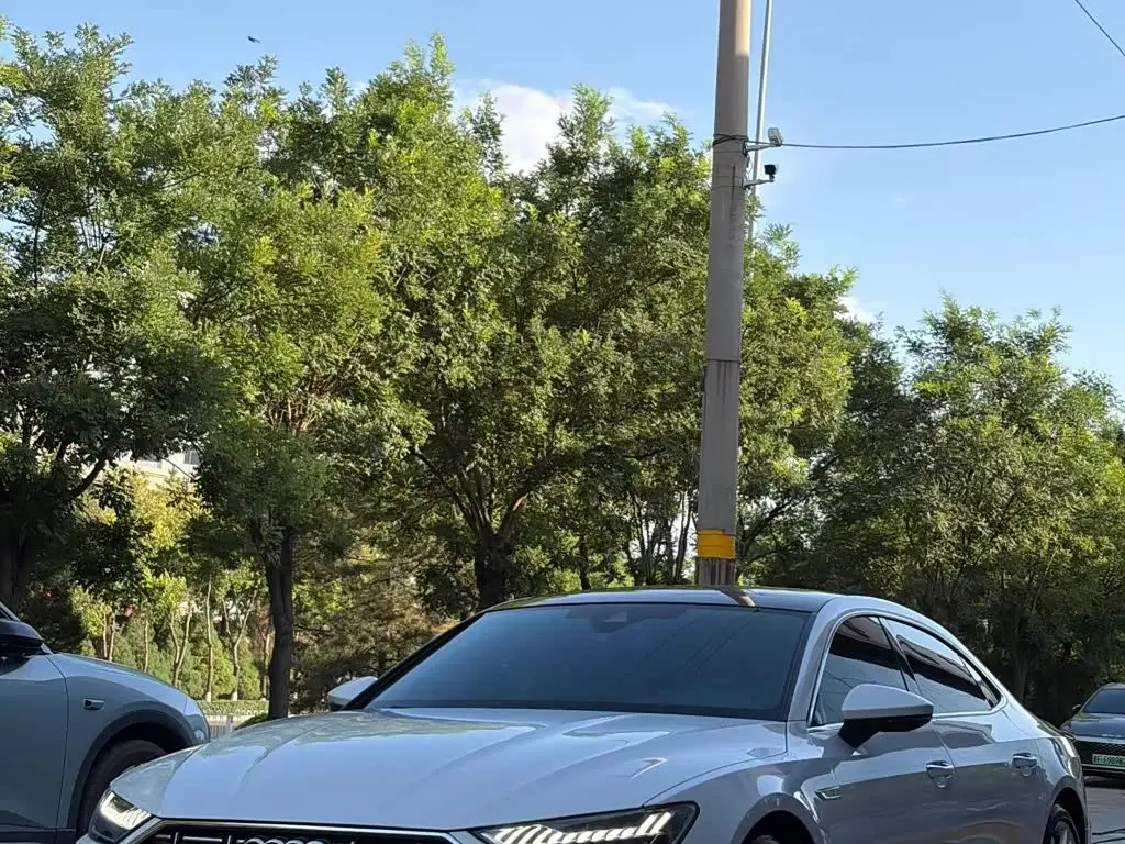 Audi A7L 2024 — Photo 4/12