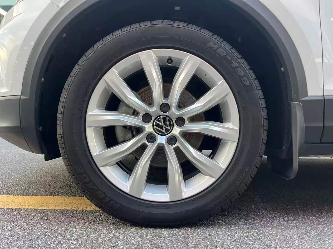 Volkswagen T-ROC 2022 — Photo 15/19