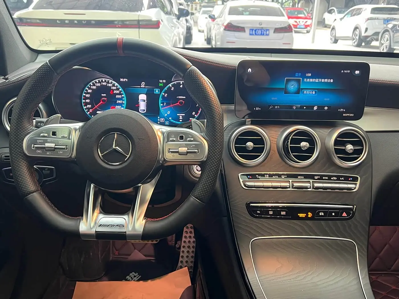 Mercedes-Benz GLC Coupe AMG 2022 — Фото 8/20