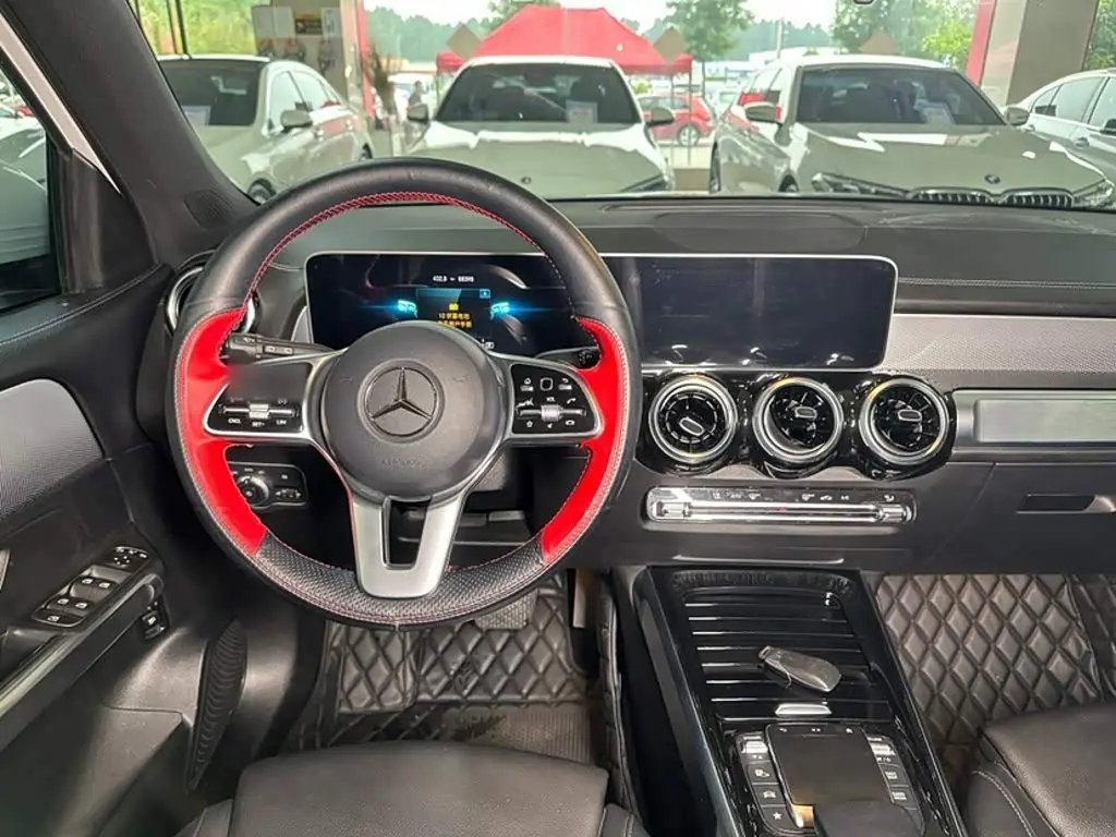 Mercedes-Benz GLB 2020 — Фото 8/20