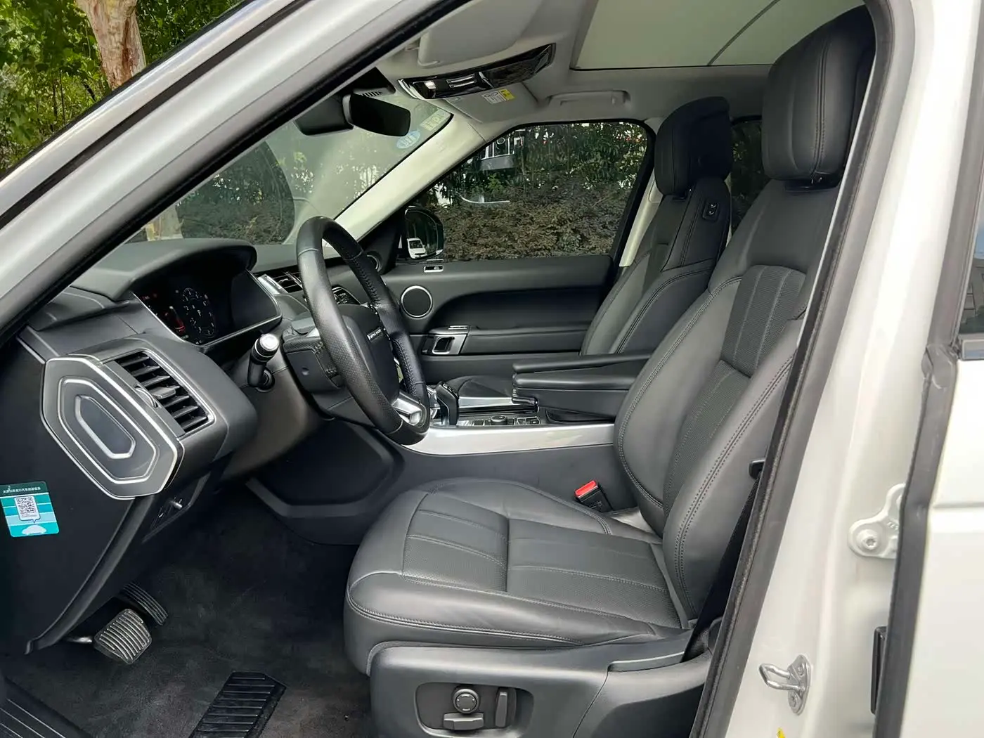 Land Rover Range Rover Sport 2019 — Photo 4/17