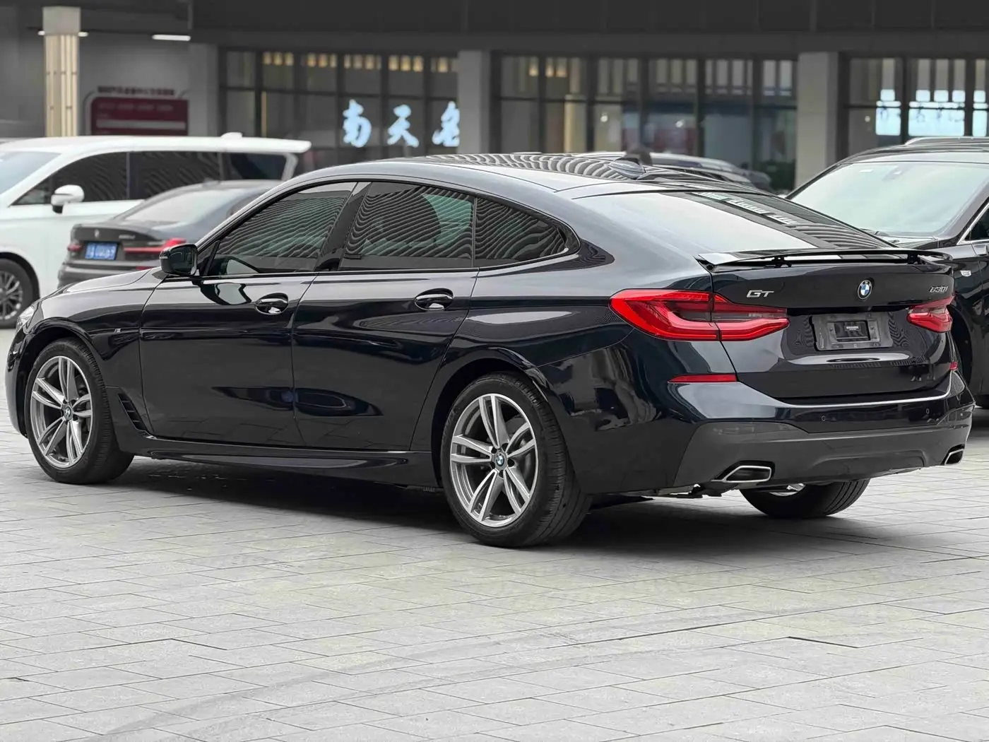 BMW 6 Series GT 2020 — Photo 17/18