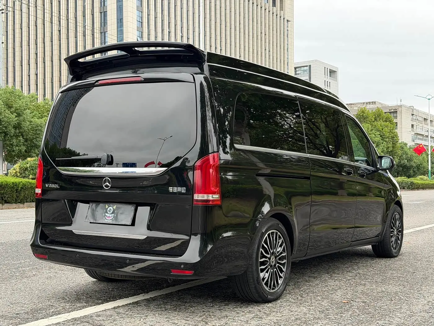Mercedes-Benz V-Class 2020 — Photo 4/19