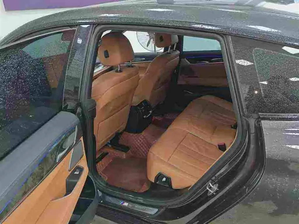 BMW 6 Series GT 2023 — Фото 4/8