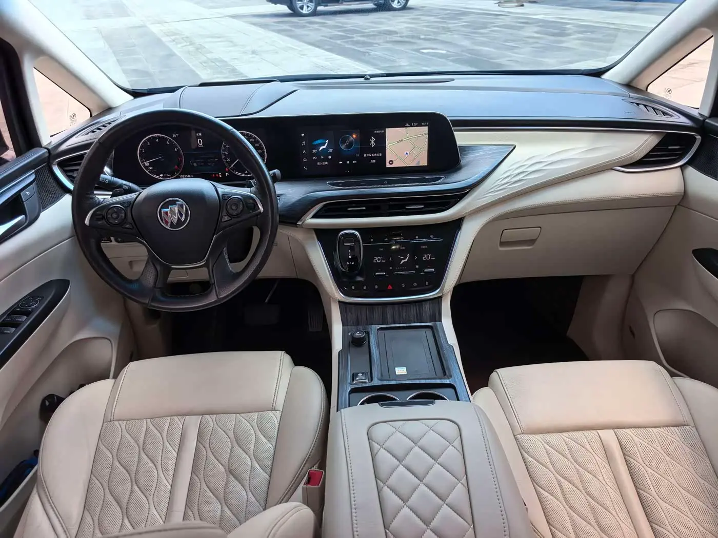 Buick GL8 2020 — Photo 10/20