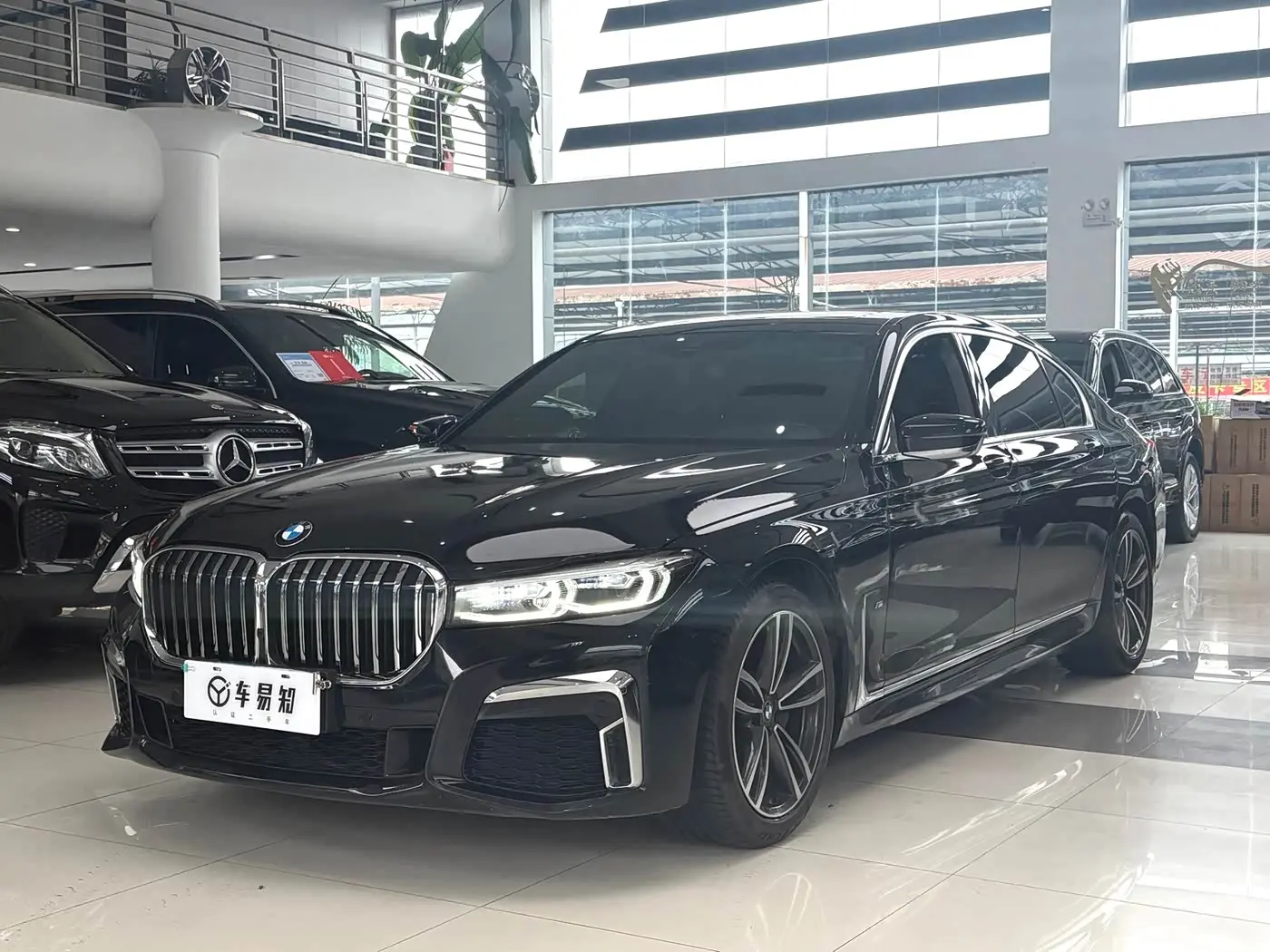 BMW 7 Series 2021 — Фото 1/20