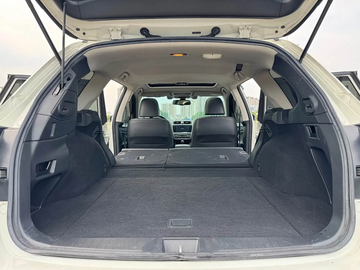 Subaru Outback 2018 — Şəkil 13/20