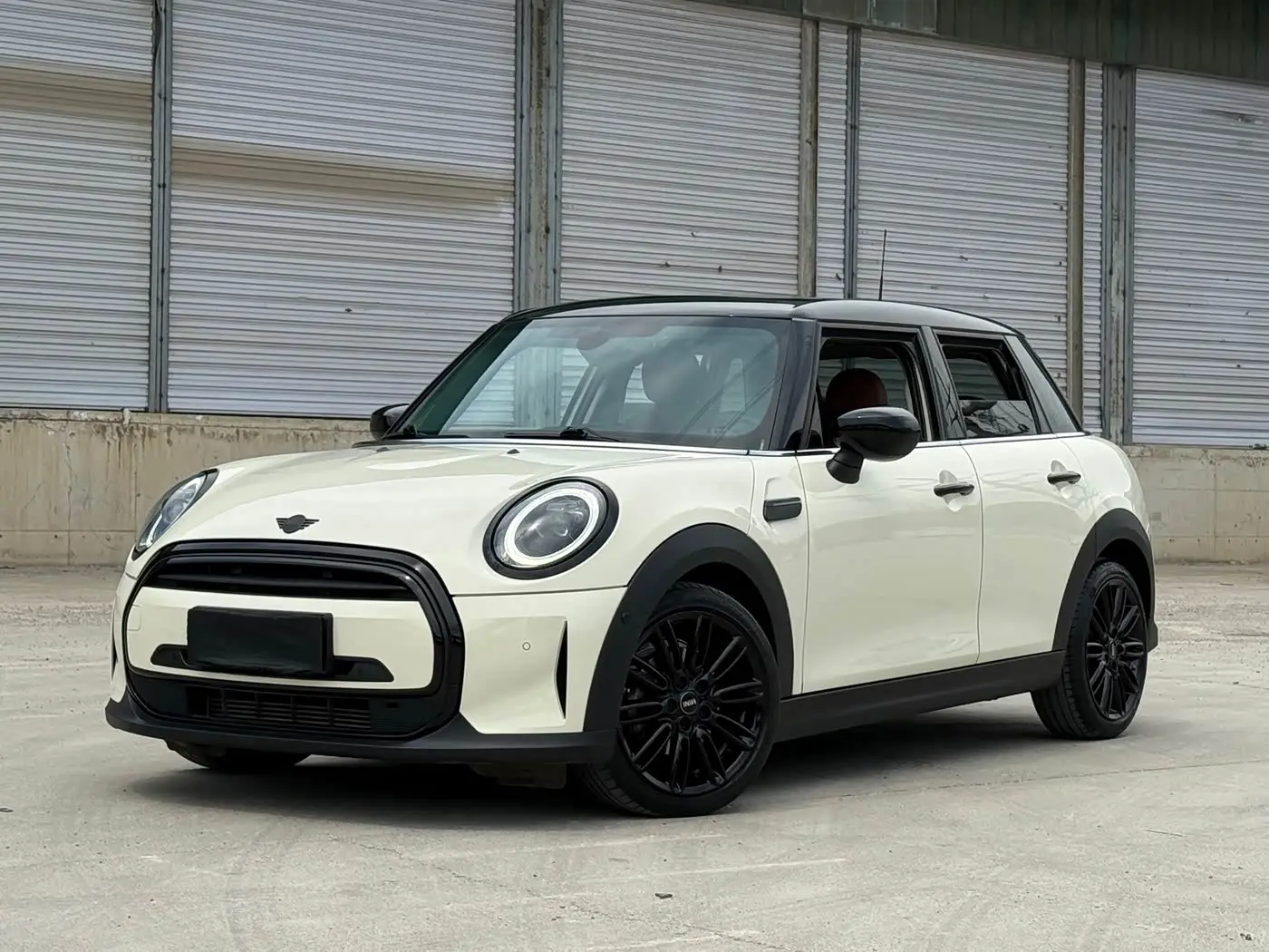 MINI MINI 2022 — Photo 4/19