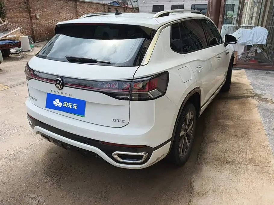Volkswagen Tayron GTE Plug-in Hybrid 2023 — Photo 3/16