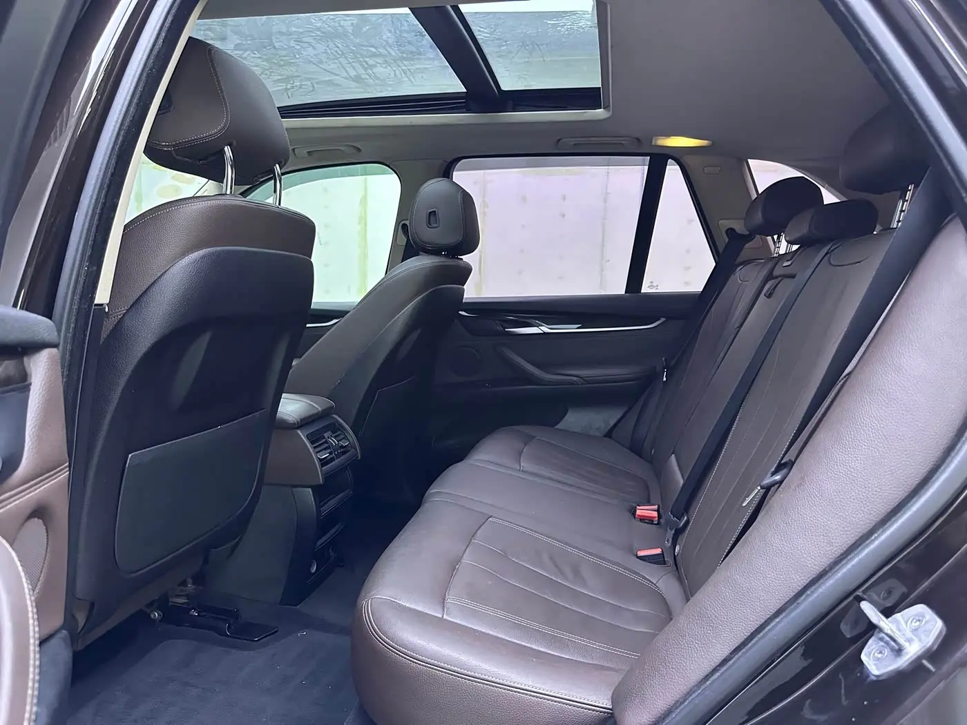BMW X5 2015 — Photo 9/12