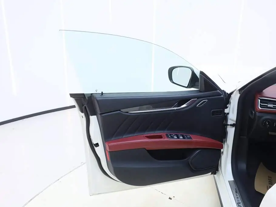 Maserati Ghibli 2021 — Photo 16/20