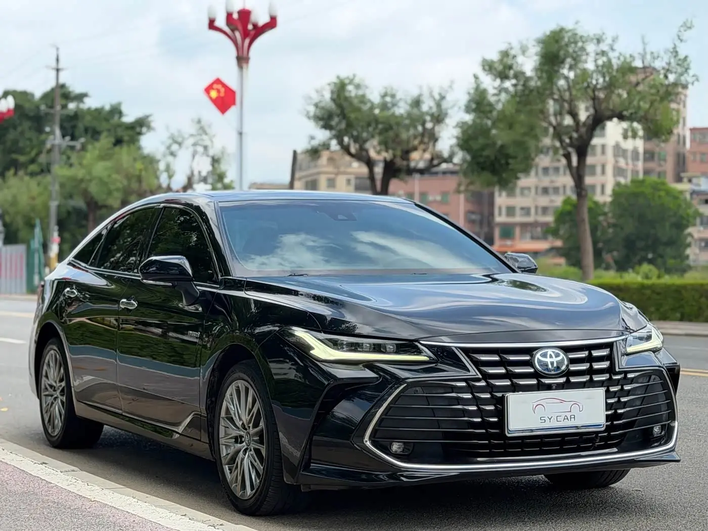 Toyota Avalon 2023 — Фото 3/18