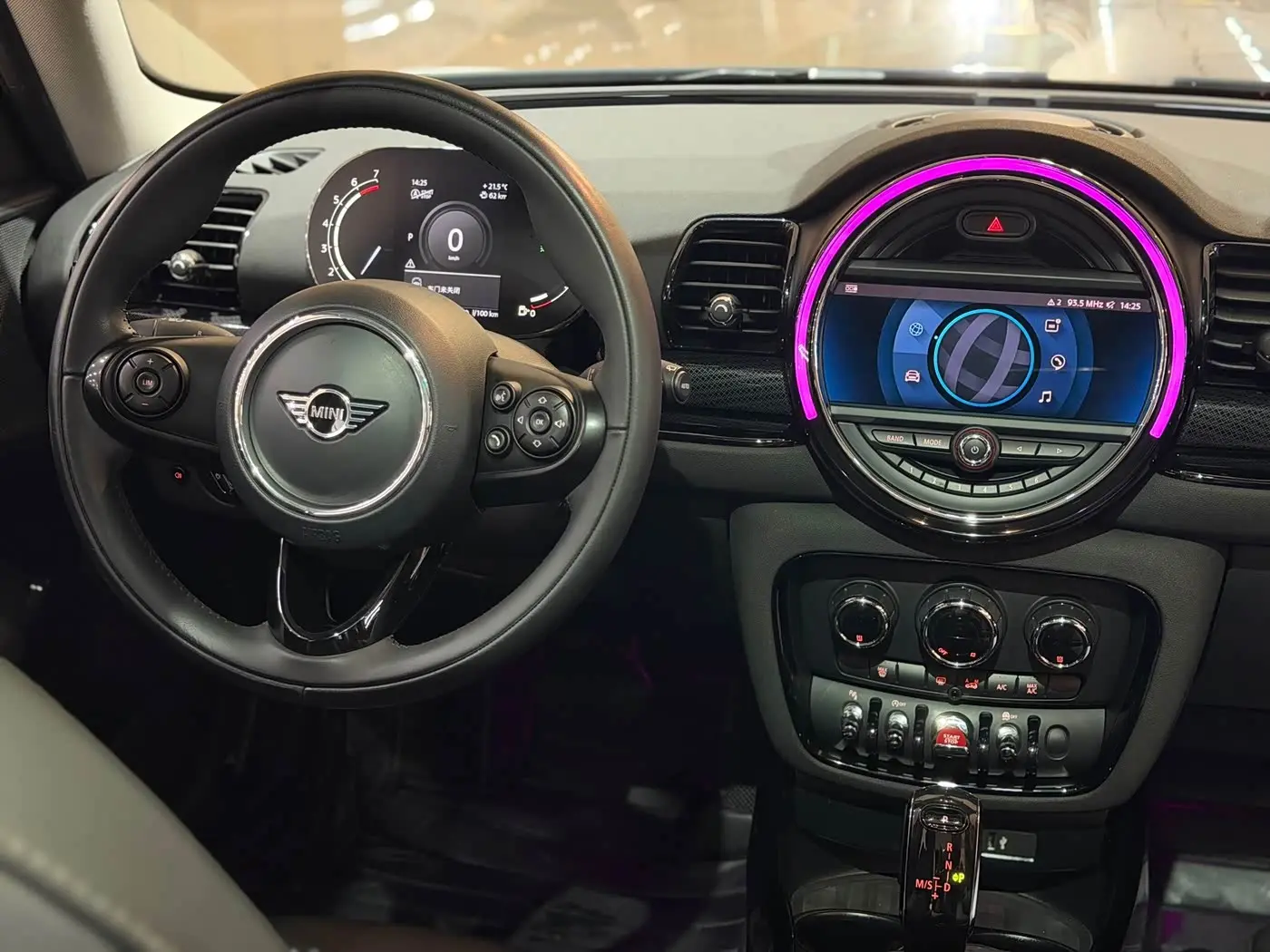 MINI CLUBMAN 2021 — Фото 7/10