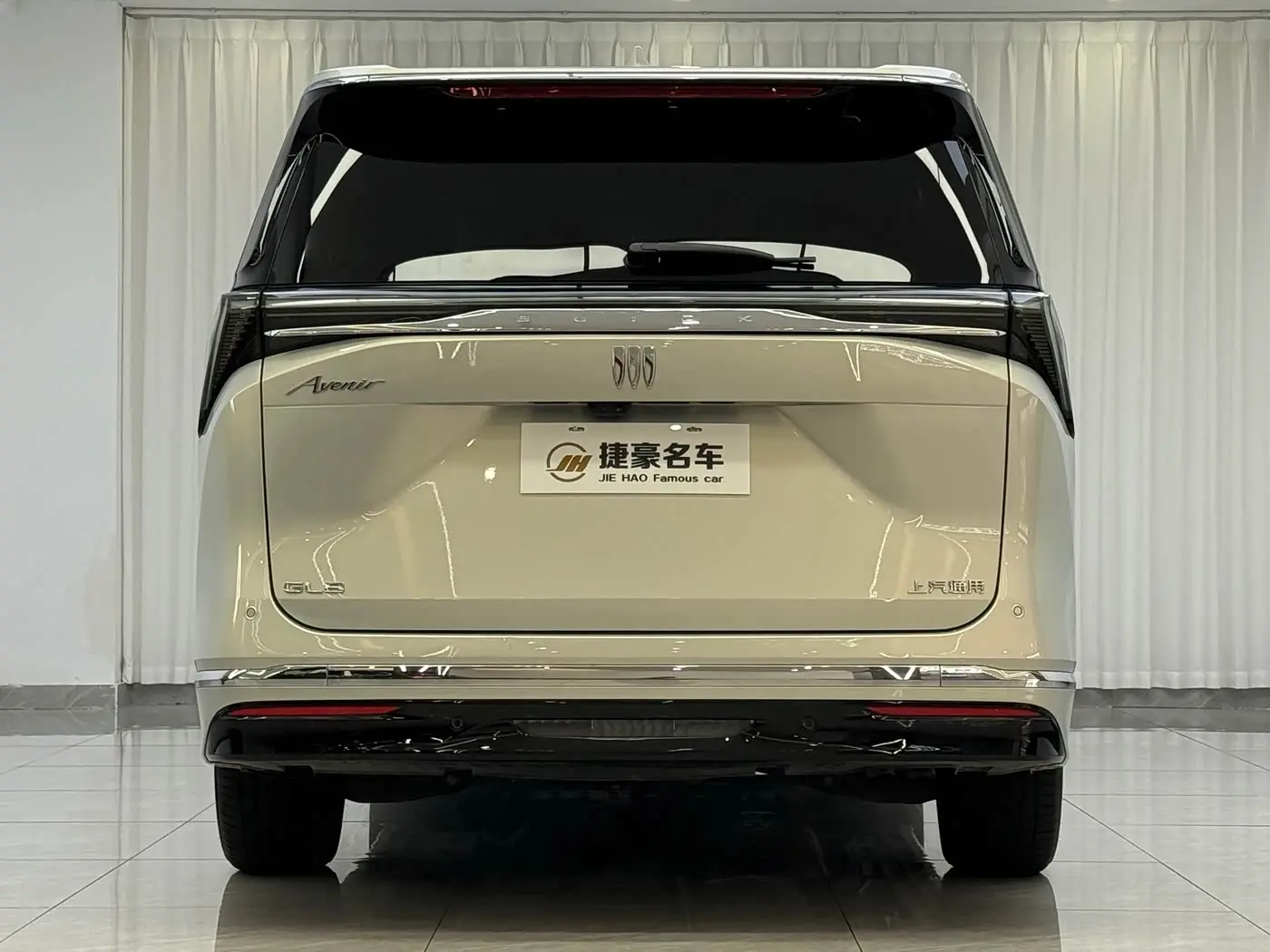 Buick GL8 2025 — Photo 16/16