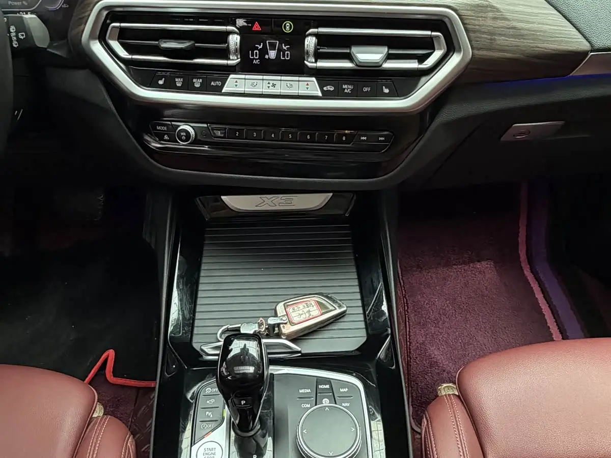 BMW X3 2023 — Photo 14/18