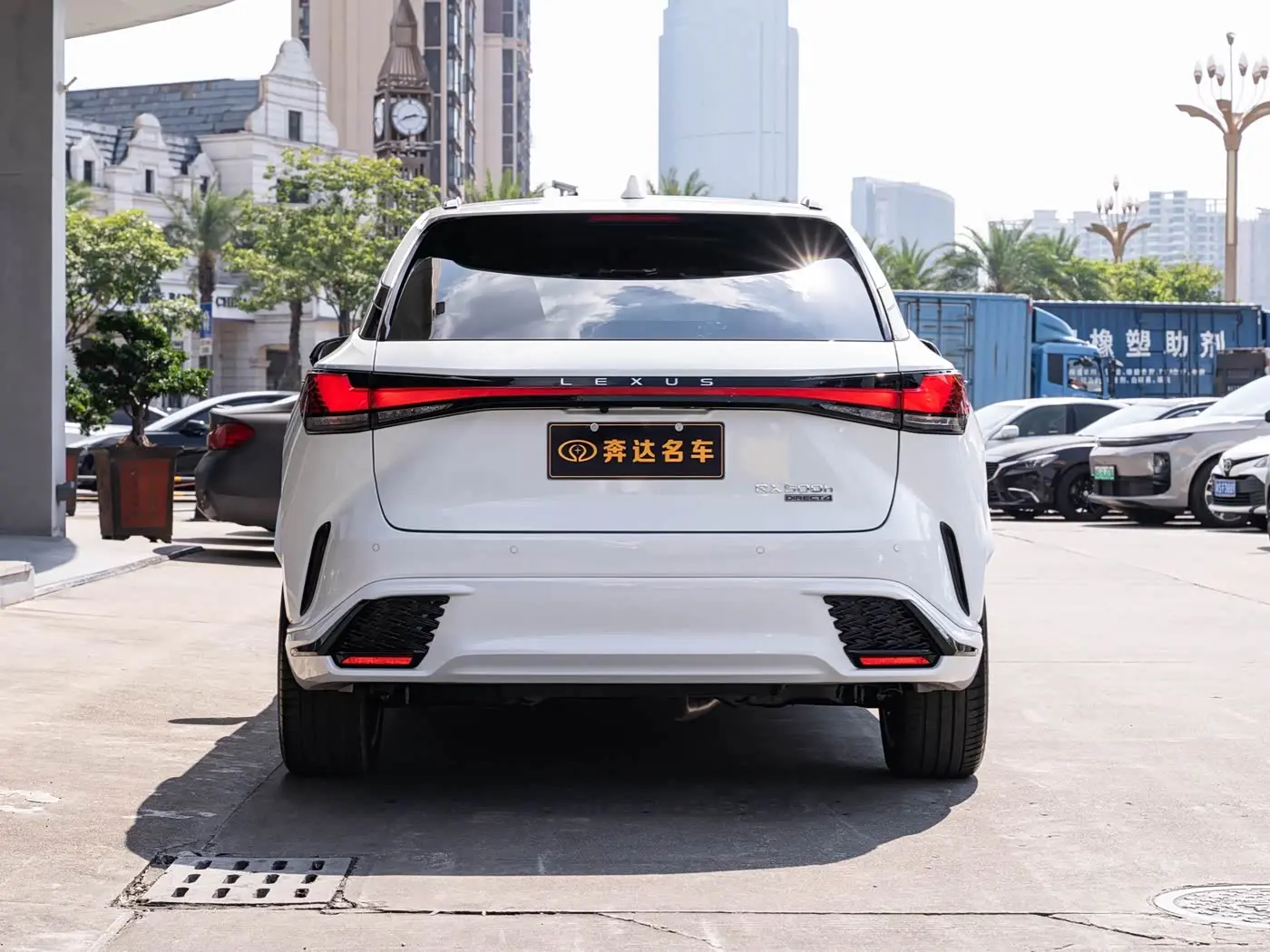 Lexus RX 2025 — Photo 5/20