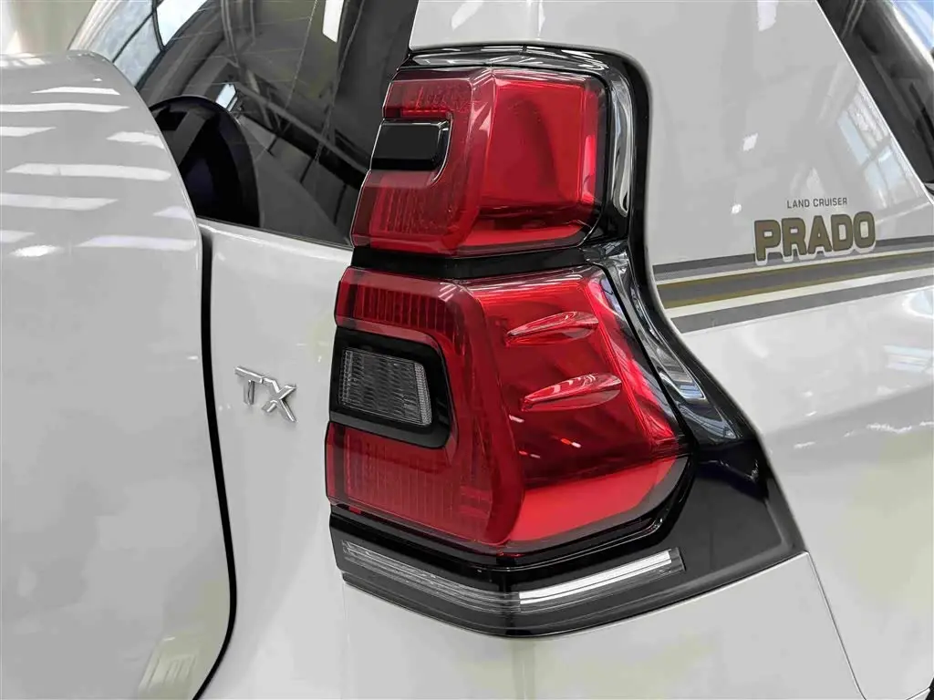 Toyota Prado 2020 — Фото 17/18