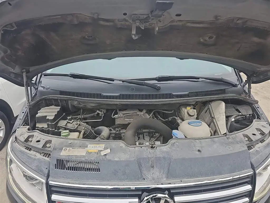 Volkswagen Multivan 2019 — Photo 16/20