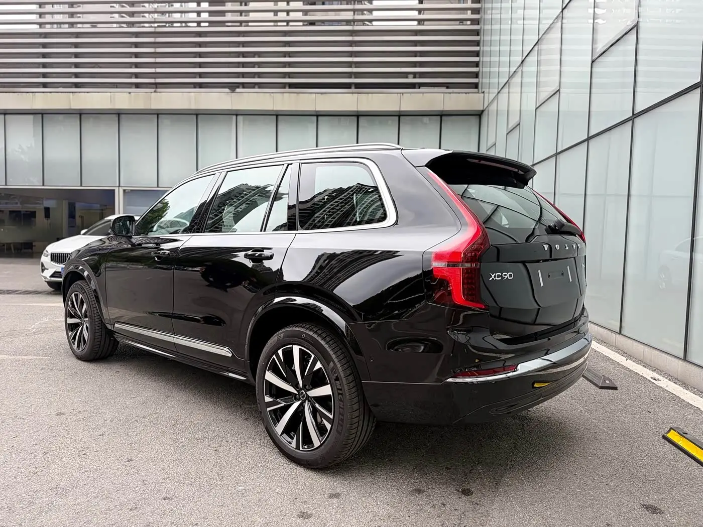 Volvo XC90 2026 — Photo 7/20