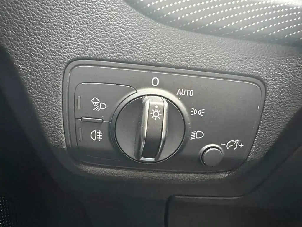 Audi Q2L 2022 — Photo 13/16