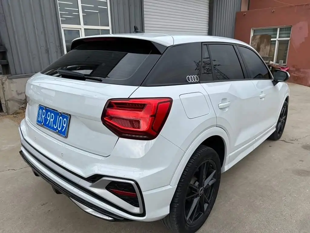 Audi Q2L 2022 — Photo 4/16