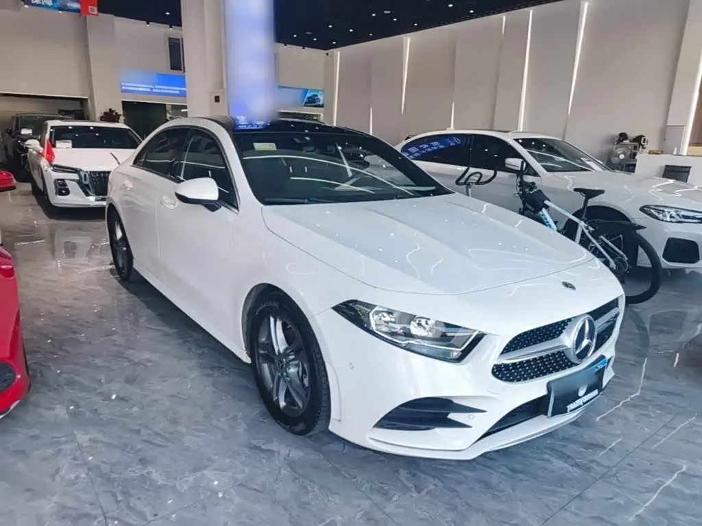 Mercedes-Benz A-Class 2021 — Photo 4/20
