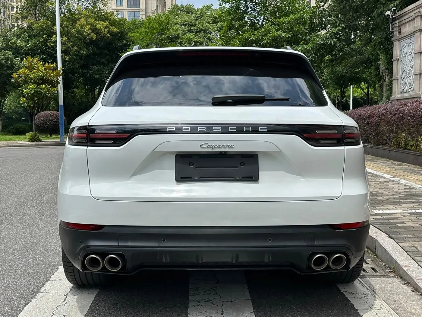 Porsche Cayenne 2020 — Photo 13/15