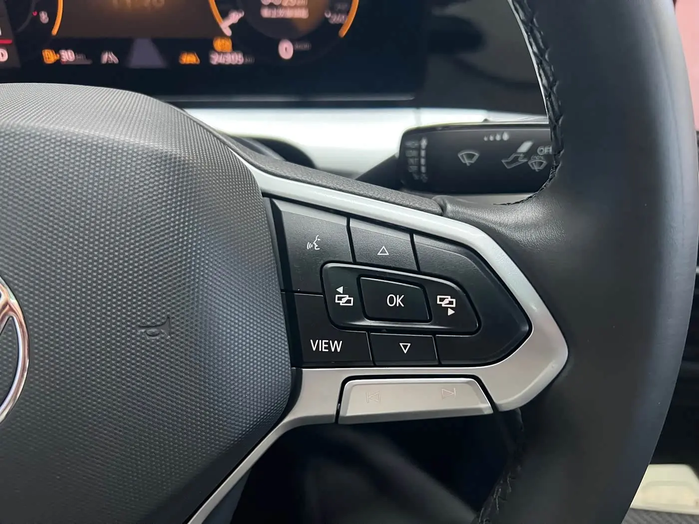 Volkswagen Lamando 2023 — Photo 18/20