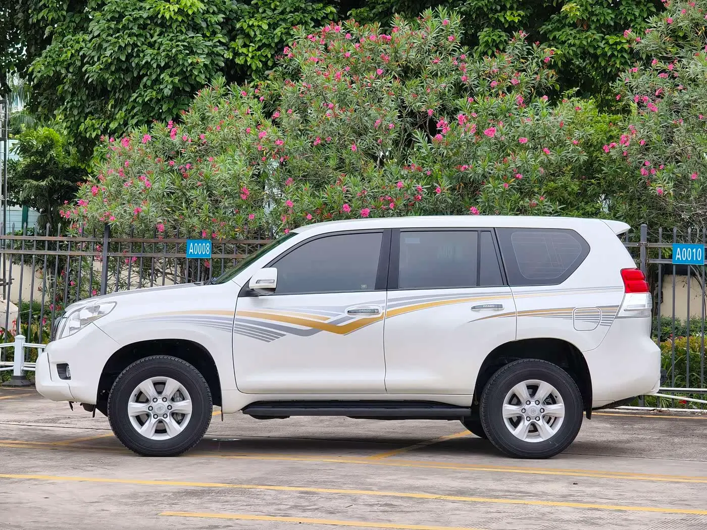 Toyota Prado 2011 — Şəkil 5/13