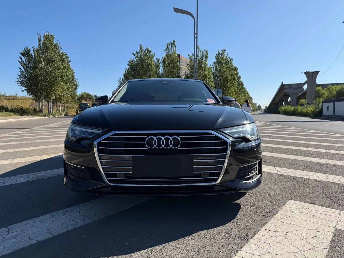 Audi A6L 2021 — Photo 2/16