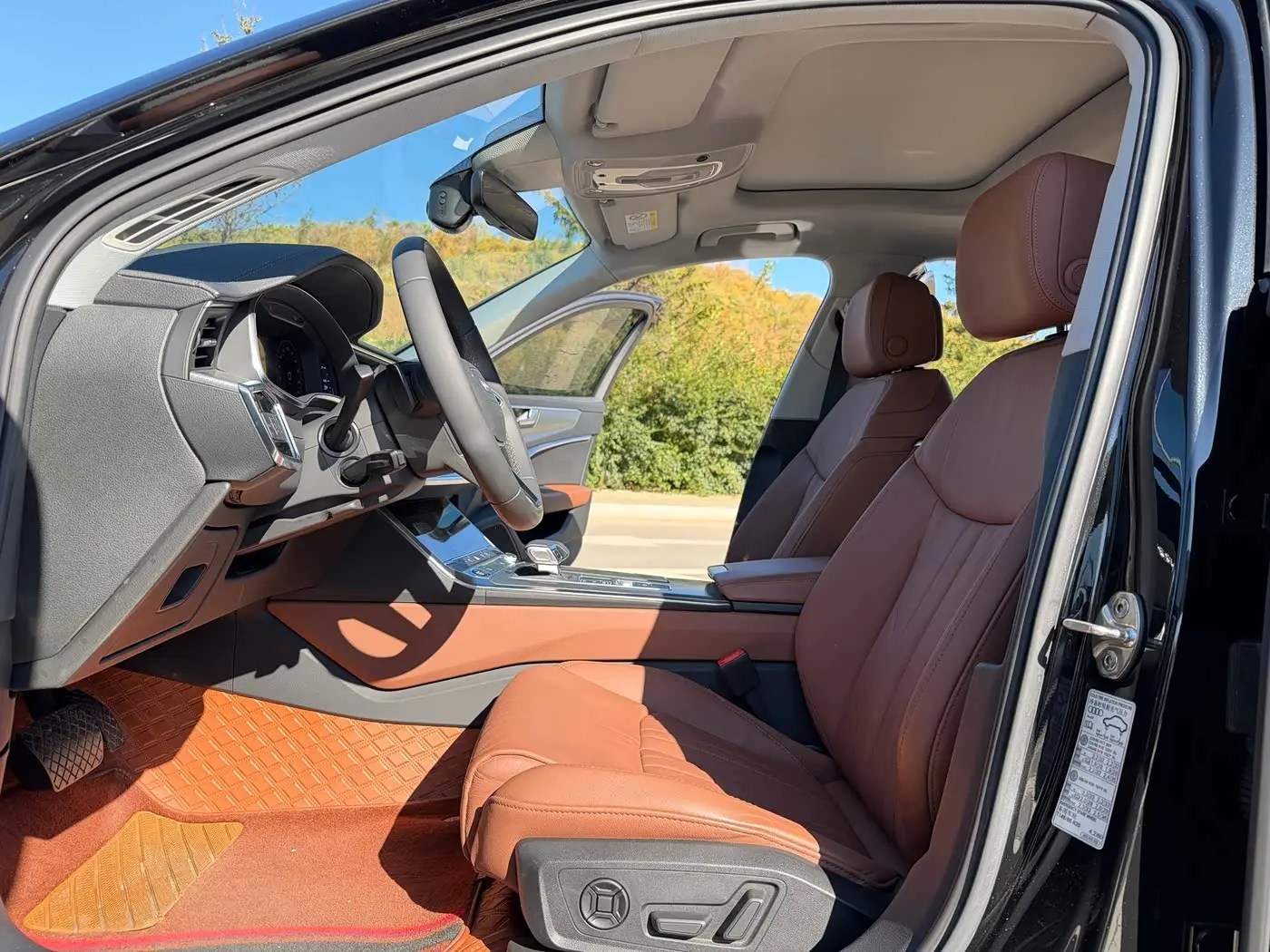 Audi A6L 2021 — Photo 8/16