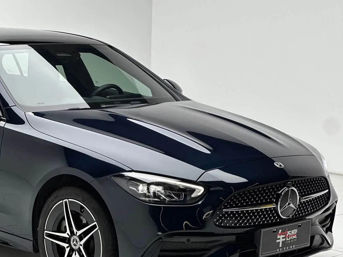 Mercedes-Benz C-Class 2024 — Photo 11/20