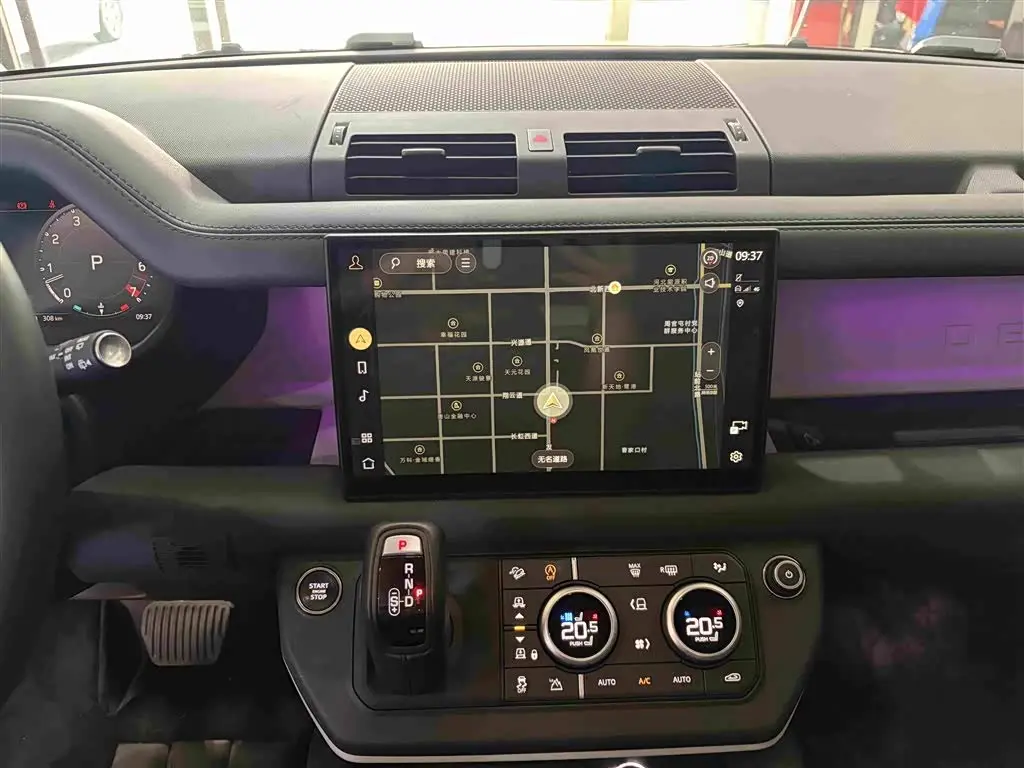 Land Rover Defender 2022 — Фото 4/9