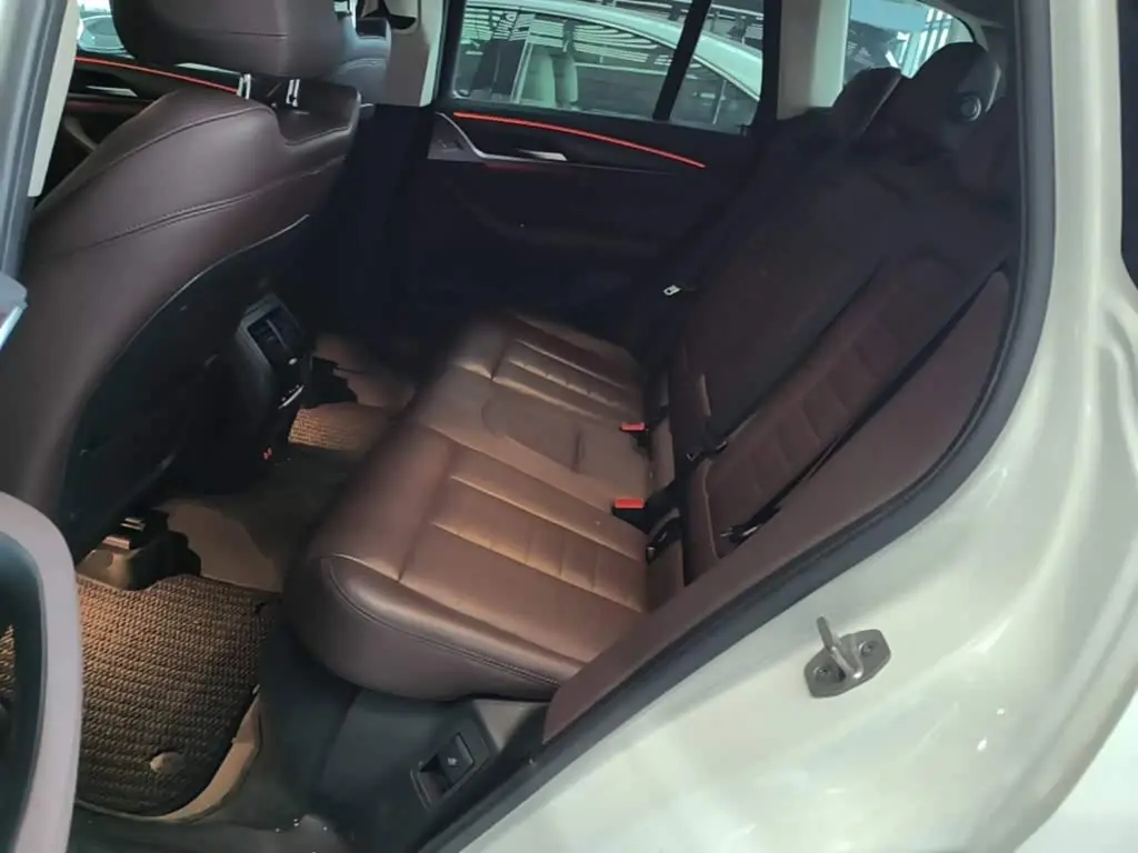 BMW X3 2021 — Photo 17/20